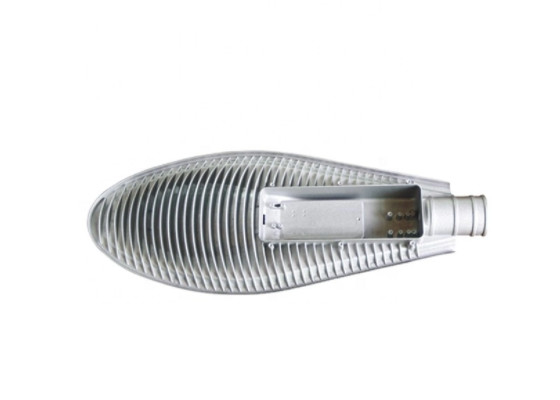 Alüminyum Döşeme Parçaları LED Sokak Işığı Konumu / Lamp Shader Polishing ADC12