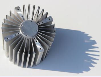 Bitirdi İşleme Alüminyum Soğutucu Extrusions Eloksal 6063-T5